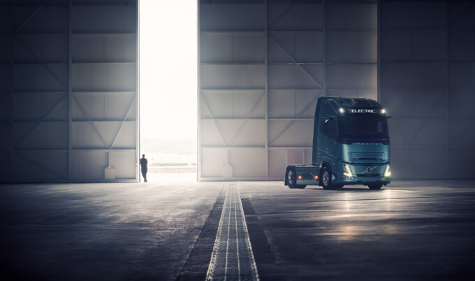 Nijwa_Zero_Volvo_FH_Aero_Electric_01