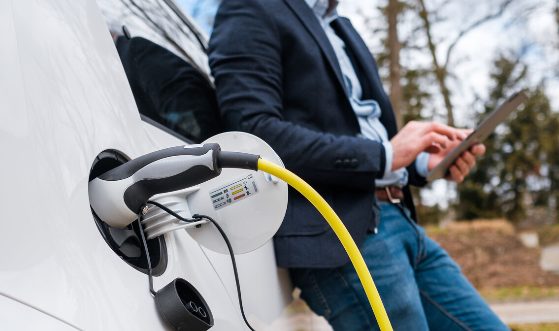 Nijwa Zero opladen van elektrische bestelbus
